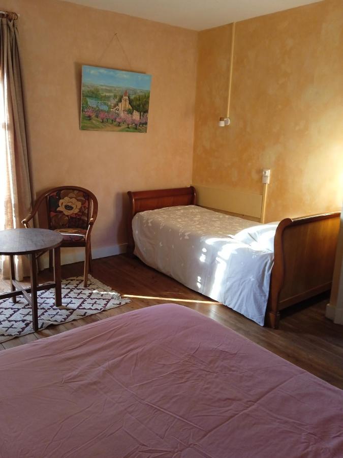 Chez L'habitant, Axe A62, A 20 Min D' Ouest D'agen, Parking Dans La Rue Gratuit, Acces Cuisine, Convivial Port-Sainte-Marie